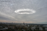 Эту фотографию я сделала 07 октября 2009 года (на фото дату подписала не правильно).
Многие видели это явление в небе над Москвой по телевизору,
а мне посчастливилось увидеть такое воочию с балкона.